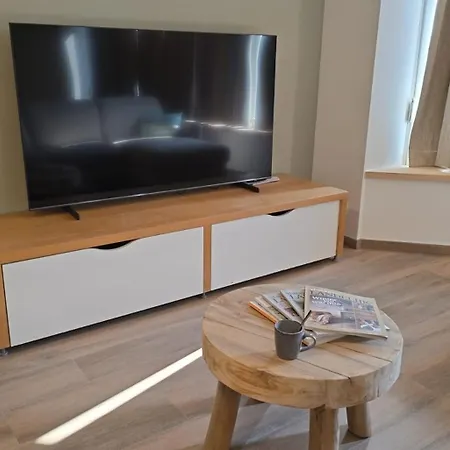 Apartment Japy 0401 - Modern 3-bedroom