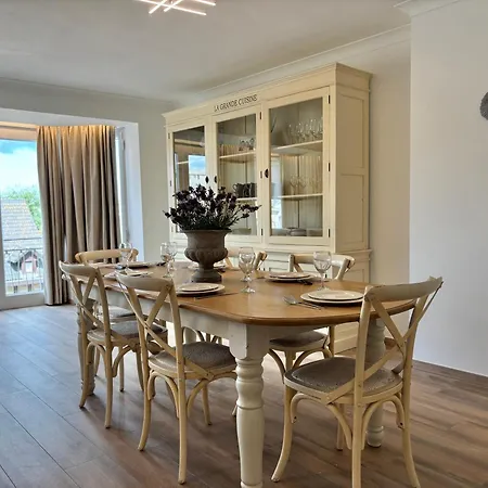 Japy 0401 - Modern 3-bedroom Apartment De Panne